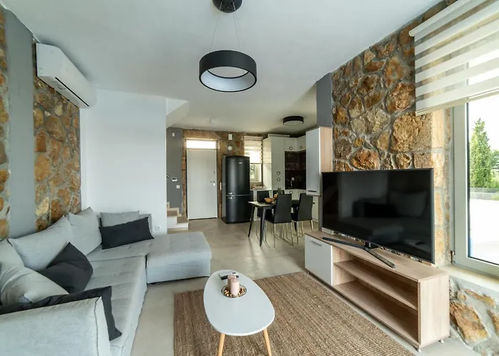 Achinos Luxury Accomodation- Chalkidiki * Pefkohóri